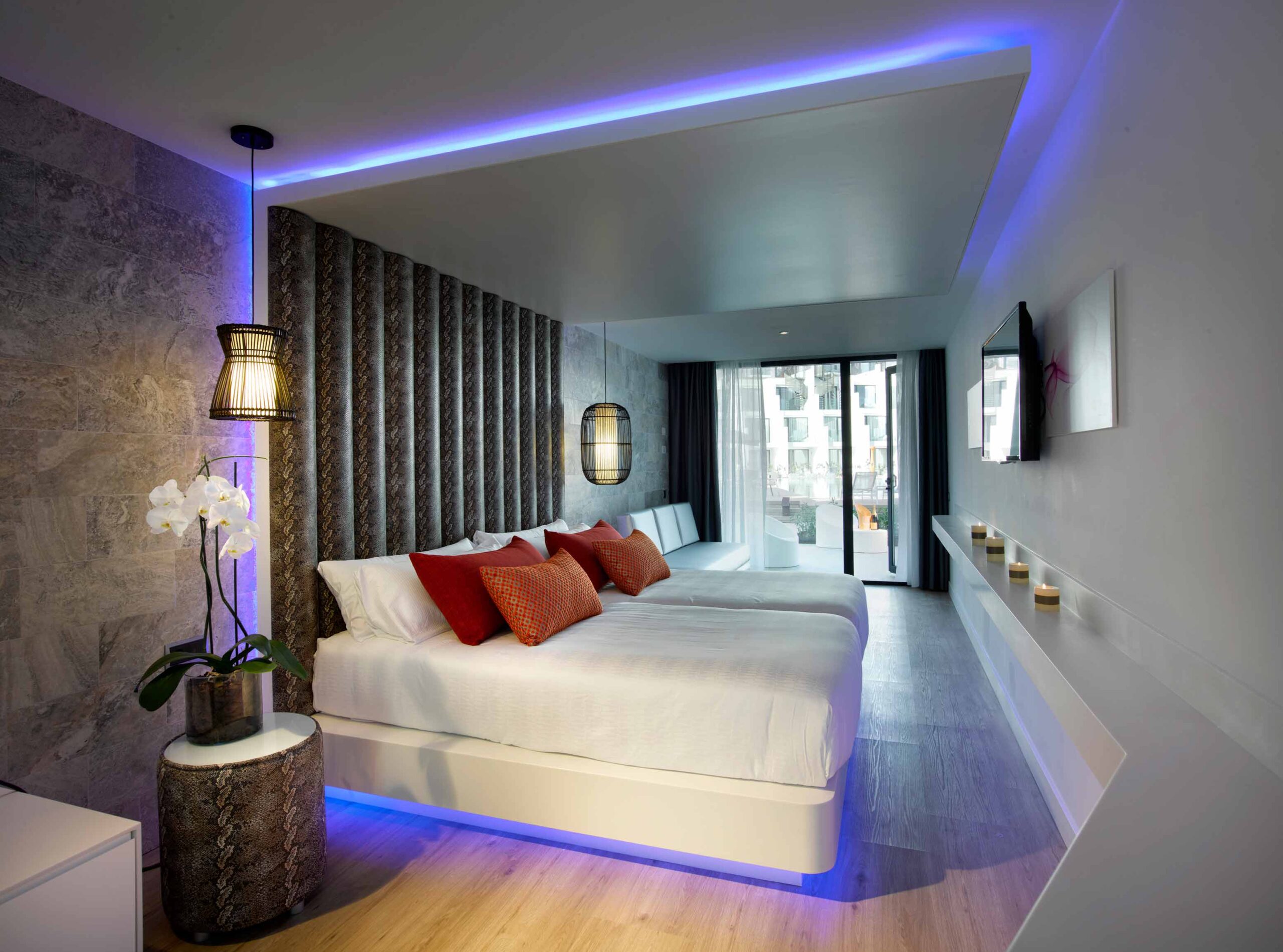 Mobiliario habitacion hotel Hard Rock Ibiza